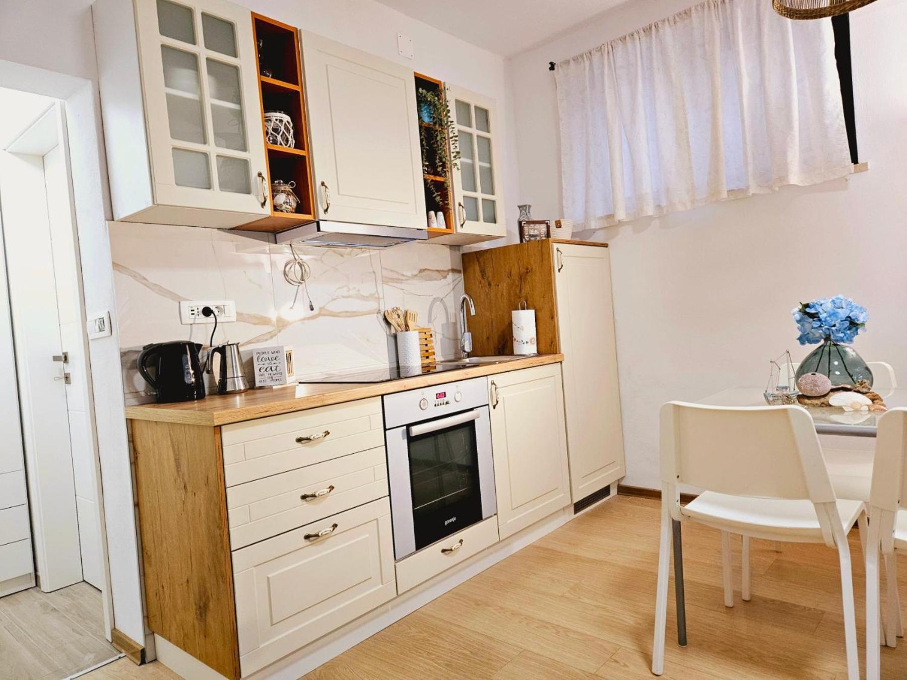 Apartma Tul 伊佐拉 外观 照片